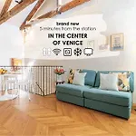Atmosfere Autentiche Nel Cuore Di Venezia