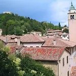 Modern Farmhouse In Pagnano Italy Near Forest