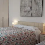 Casa Quinto Piano - Moderno Appartamento Con Garage Privato