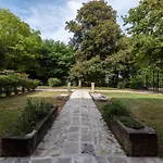 Scuderia Country Mansion 3300Squarefeet