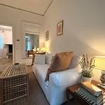 Garden Lodge By Veneto Villa