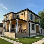 Villa At The Center