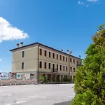 Diana Rooms