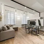 Flats4Rent Palazzo Poste