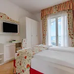 Hotel Cavalieri Palace & Suites