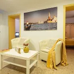 Historical Home In Venice Center