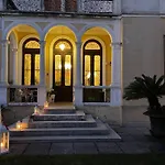Villa Liberty Venezia -Jacuzzi And Gardens- Dimora Storica A Soli 20Km Da Venezia