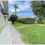 Trilocale Moderno Con Vista Lago
