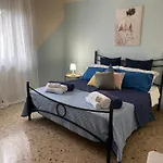 Villa 70