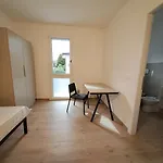 Garibaldi 16 Room