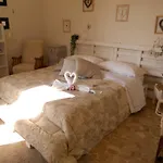 Mirella'S House