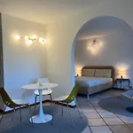 B&B Romy Rocker