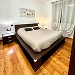 Top Apartment