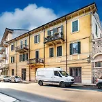 Italianflat - Roman Theater Old Town