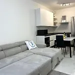 Sg Family - Central Garda Apartment