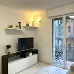Sg Family - Central Garda Apartment