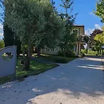 Ginevra'S Country Home