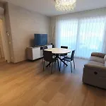 Nember Sea Houses 31 Family Apartment