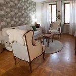 Via Mezzaterra 10