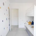 R1 Apartment