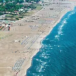 Cozy Apartment Near The Beach In Rosolina Mare