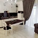 Alloggio Turistico Giulietta E Romeo - Intero Appartamento - Villafranca Di Verona, Zimmer, Holiday Rooms