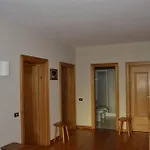 Apartment With Three Bedrooms And Garden In Chiave