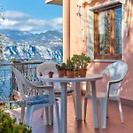 Esperia Apartment