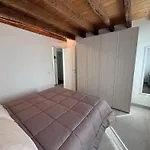 Iris House