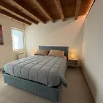 Iris House