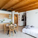 Garda Lake & Relax - Cottage On The Hill