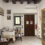 Monolocale In Piazza Isolo