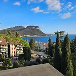 Dani'S Lakeside Apartment In Euroresidence