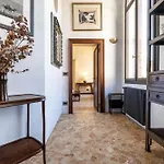 Palazzo Remer - Luxury Apartments - By Bricola Apartments