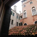 Luxury Venetian Style On Grand Canal