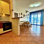 Comfort And Coziness For 5 Guests With Shared Pool