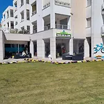 Bonito Apto En Venezia Con Piscina Y A 300Mplaya .