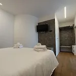 Villa Puri Nella Valle Dei Laghi