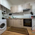 Accademia Apartment With Gym In Center