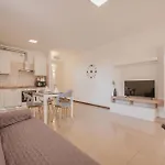 Unico Apartment 8 Alloggio A 700Mt Dalla Stazione