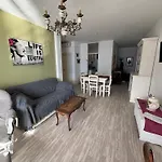 Amazing Lake View Apartment With Private Parking