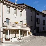 Domus Mea Suites