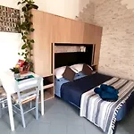 Vinessa Home