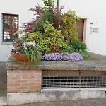 Casa Mirandola In Contra' Sant' Andrea