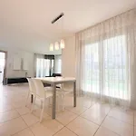 Villa Renzo- Parcheggio E Giardino Privati A Pochi Passi Dal Mare