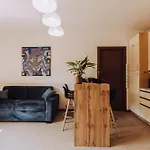 Prosecco Hills Apartment
