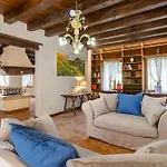 Casa Dei Fiori