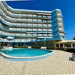 Apartment With Pool And Sea View By Beahost Rentals