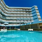 Apartment With Pool And Sea View By Beahost Rentals