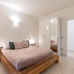 Enjoy Home - Appartamento Carducci